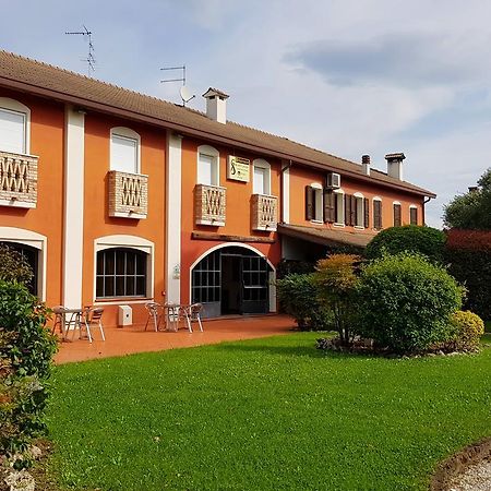 Casa Del Sole Bed & Breakfast Latisana Exterior photo